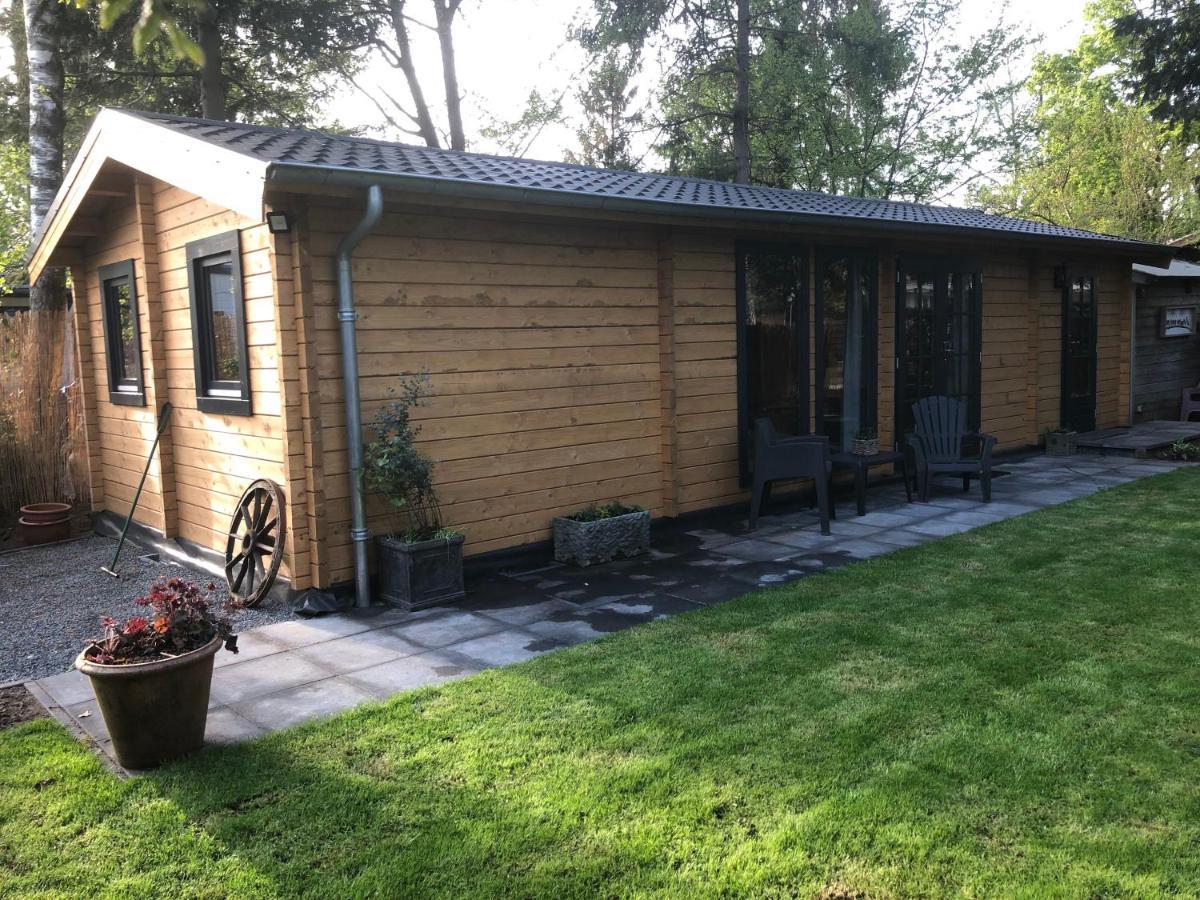 Villa 3 Slaapkamer Blokhut Met Opgemaakte Bedden Putten Exterior foto